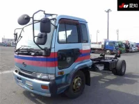 Nissan TRUCK лот № 8527 оценка 3  с аукциона в Японии 3