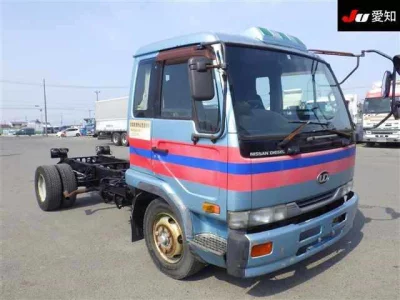 Nissan TRUCK  с аукциона в Японии