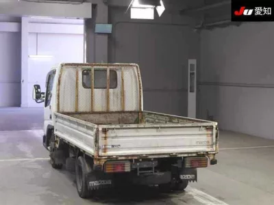 Mazda TITAN  с аукциона в Японии