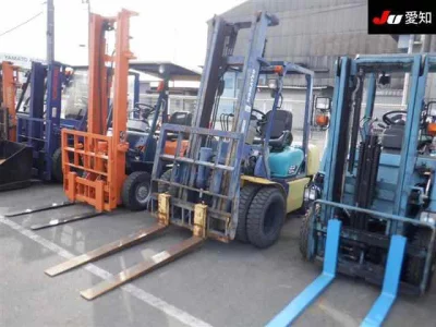 KOMATSU FORKLIFT
