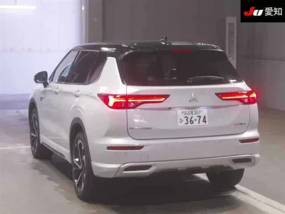 Mitsubishi OUTLANDER PHEV
