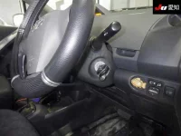 Toyota VITZ лот № 3044 оценка 4  с аукциона в Японии 4
