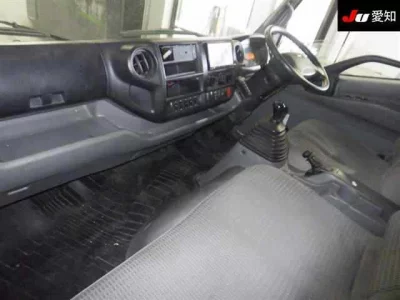 Hino DUTRO  с аукциона в Японии