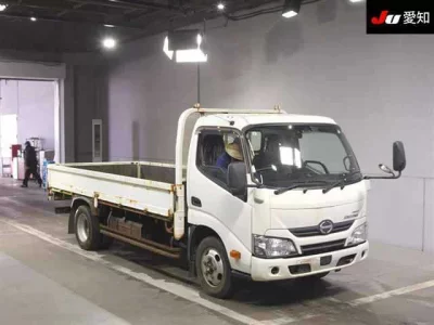 Hino DUTRO  с аукциона в Японии