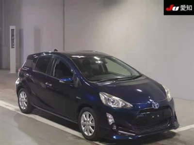 Toyota CALDINA  с аукциона в Японии