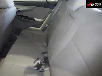 Toyota COROLLA AXIO  с аукциона в Японии