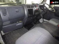 Toyota DYNA лот № 7024 оценка 3.5  с аукциона в Японии 2