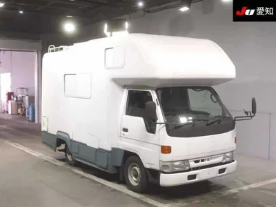 Toyota DYNA  с аукциона в Японии