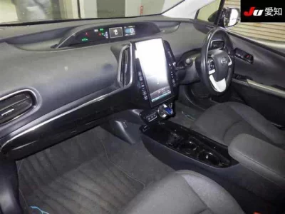 Toyota PRIUS PHV  с аукциона в Японии