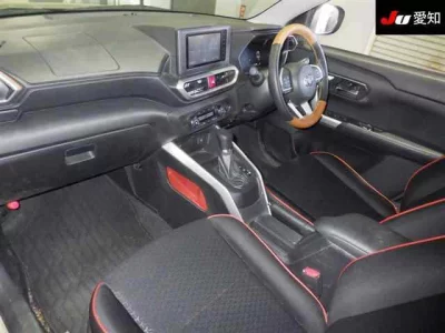 Toyota RAIZE  с аукциона в Японии