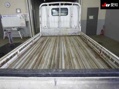 Toyota DYNA  с аукциона в Японии