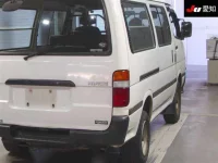 Toyota HIACE VAN лот № 4104 оценка R  с аукциона в Японии 7