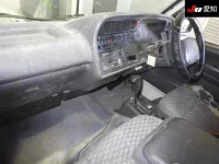 Toyota HIACE VAN лот № 4104 оценка R  с аукциона в Японии 2