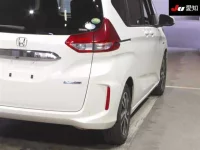 Honda FREED лот № 3085 оценка 4  с аукциона в Японии 7