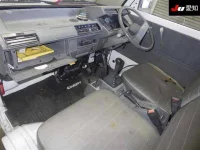 Suzuki CARRY TRUCK лот № 35160 оценка 3.5  с аукциона в Японии 2