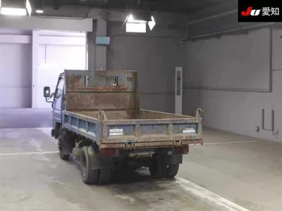 Mazda TITAN  с аукциона в Японии