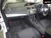 Mazda AXELA лот № 50 оценка 3.5  с аукциона в Японии 2