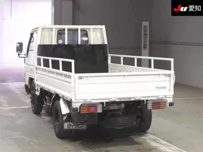 Mazda TITAN  с аукциона в Японии