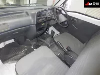 Suzuki CARRY TRUCK лот № 35220 оценка 4  с аукциона в Японии 2