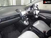 Mazda DEMIO лот № 30445 оценка 3  с аукциона в Японии 2