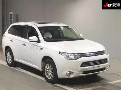 Mitsubishi OUTLANDER PHEV