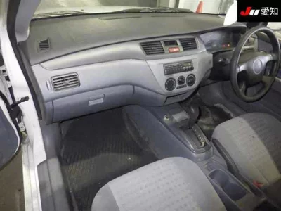 Mitsubishi LANCER VAN