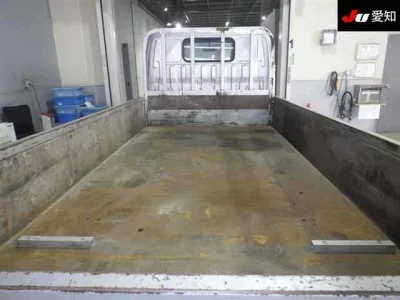 Toyota DYNA  с аукциона в Японии