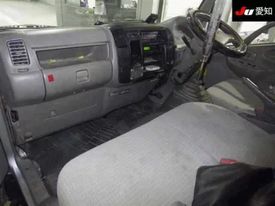 Toyota DYNA  с аукциона в Японии