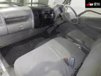 Toyota DYNA лот № 7073 оценка 3.5  с аукциона в Японии 2