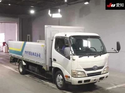 Toyota DYNA  с аукциона в Японии