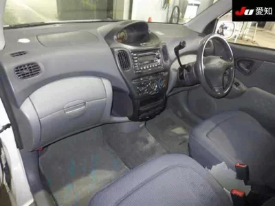 Toyota FUNCARGO  с аукциона в Японии