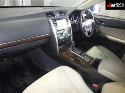 Toyota MARK X  с аукциона в Японии