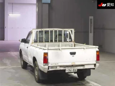 Nissan DATSUN PICKUP