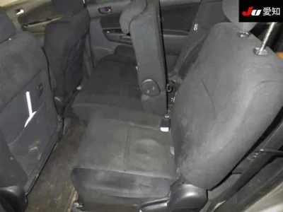 Toyota WISH  с аукциона в Японии