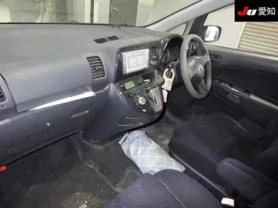 Toyota WISH  с аукциона в Японии