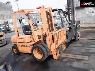 Nissan FORKLIFT