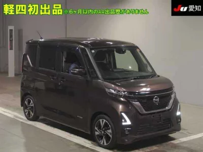 Nissan ROOX  с аукциона в Японии