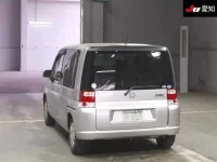 Honda MOBILIO лот № 30617 оценка 3.5  с аукциона в Японии 1