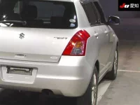 Suzuki SWIFT лот № 30681 оценка 4  с аукциона в Японии 7