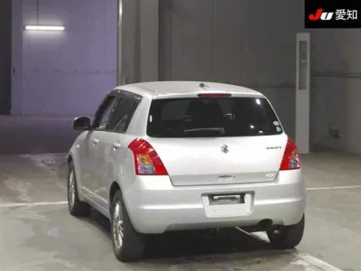 Suzuki SWIFT  с аукциона в Японии