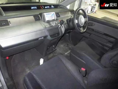 Honda STEP WAGON  с аукциона в Японии