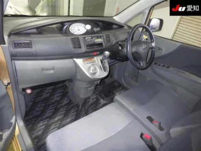 Daihatsu MOVE  с аукциона в Японии