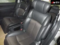 Nissan ELGRAND лот № 30671 оценка 3.5  с аукциона в Японии 3