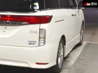 Nissan ELGRAND лот № 30671 оценка 3.5  с аукциона в Японии 7