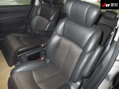 Nissan ELGRAND  с аукциона в Японии