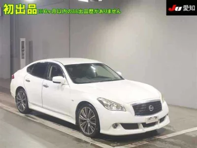 Nissan FUGA  с аукциона в Японии