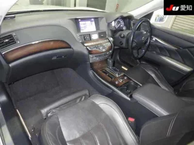 Nissan FUGA  с аукциона в Японии