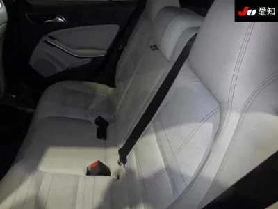 Mercedes-Benz GLA CLASS