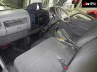 Toyota DYNA лот № 7096 оценка 3  с аукциона в Японии 2