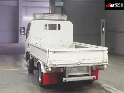 Toyota DYNA  с аукциона в Японии